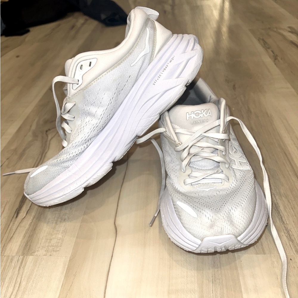 HOKA Bondi 8